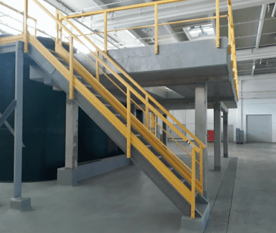 escalier composite jaune
