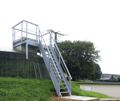 escalier pour trappe d'acces